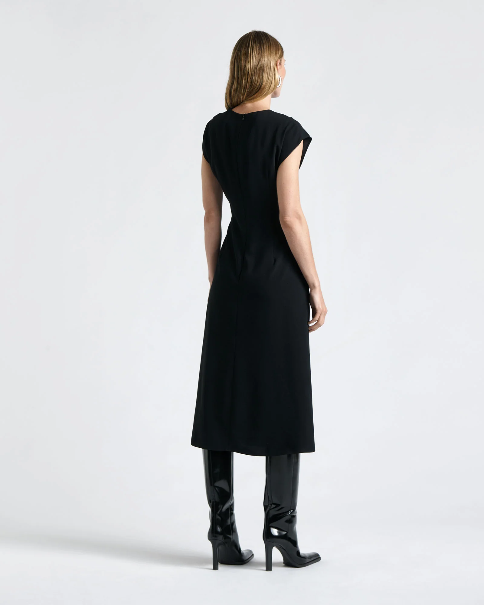 Crew Neck Ruched Midi Dress - Image 4