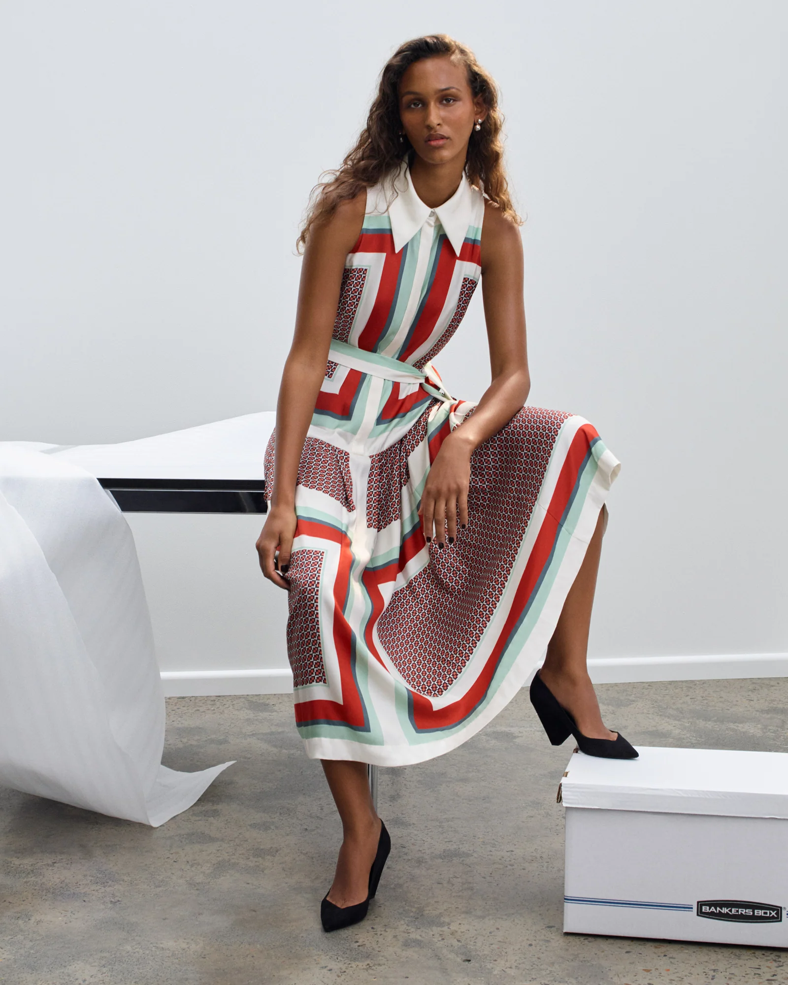 Geo Tile Pleated Midi Dress - Image 6