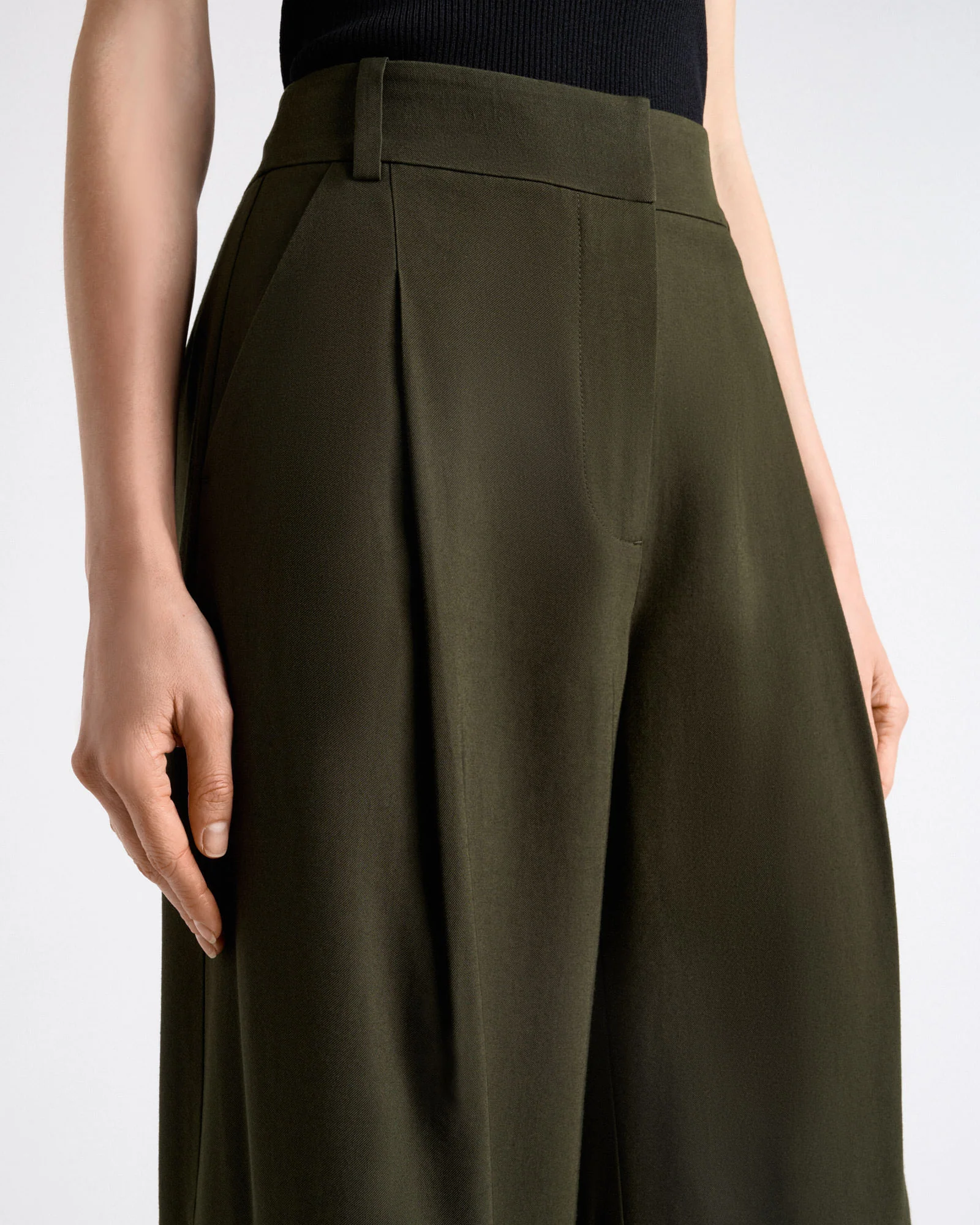 Olivine Viscose Twill Pleated Wide Leg Pant - Image 4