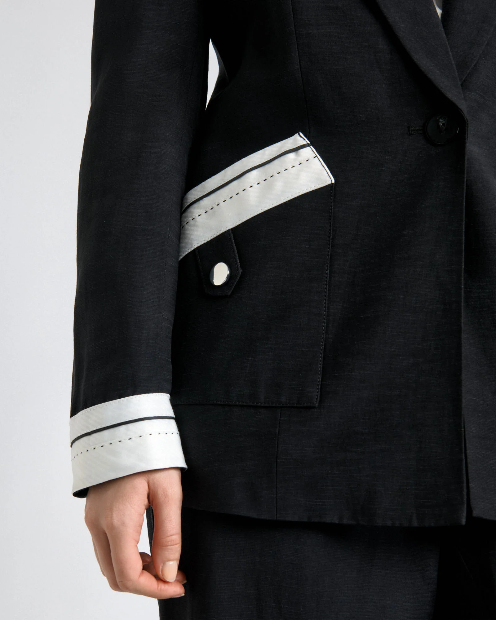 Viscose Blend Waistband Detail Patch Pocket Blazer - Image 3
